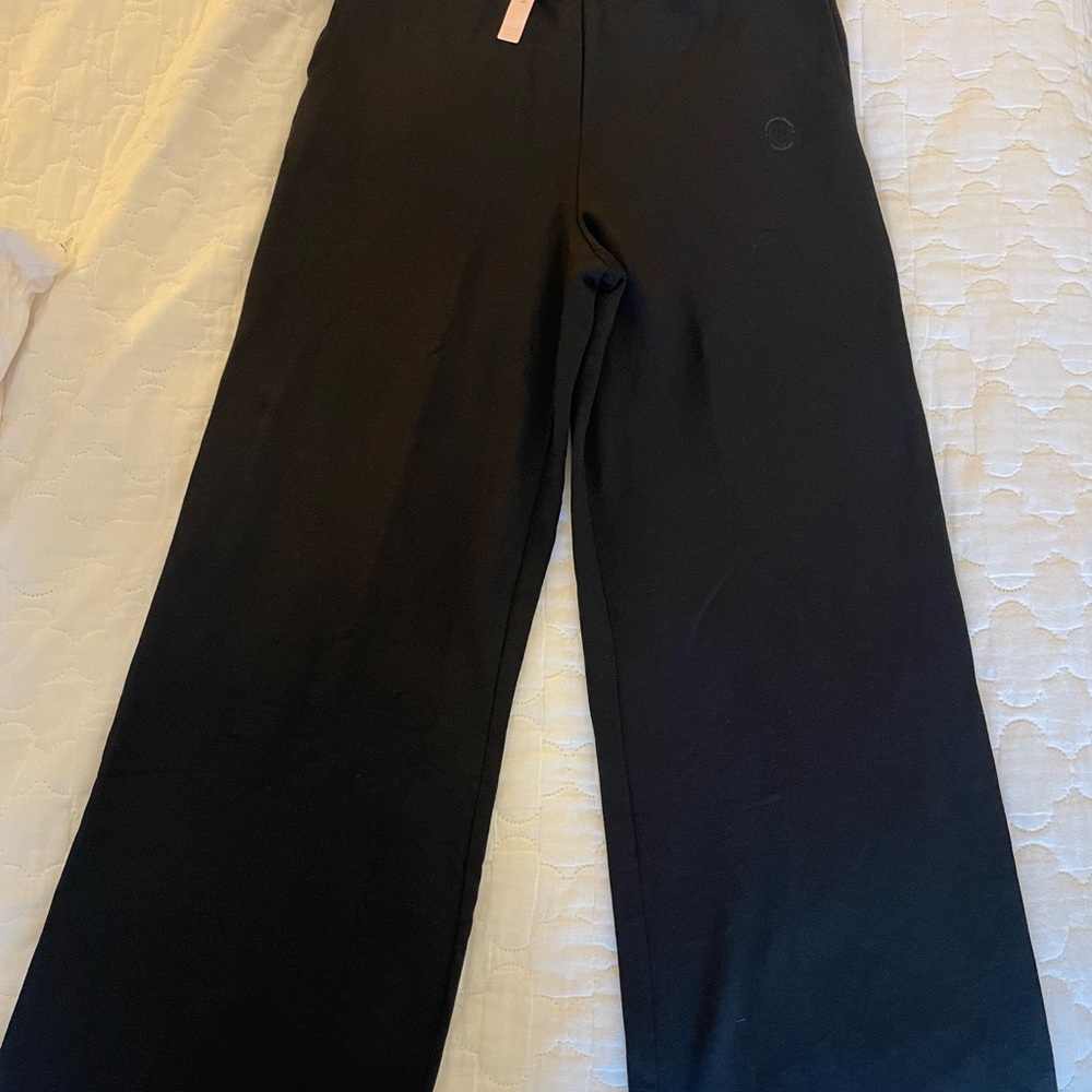 Victoria's Secret Black Flare Pants with Elegant Silhouette